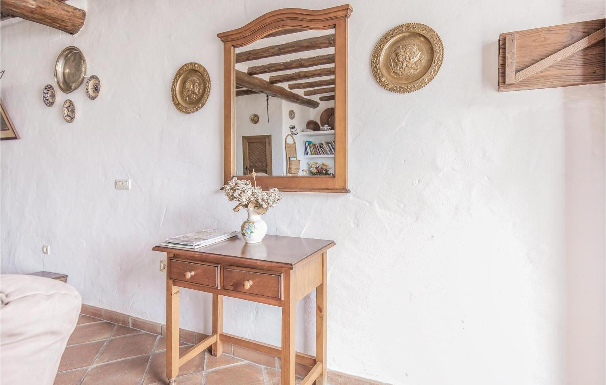 Cozy Home In Zahara De La Sierra With Kitchen Екстериор снимка